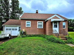 1308 Hancock St, Wakefield, MI 49968