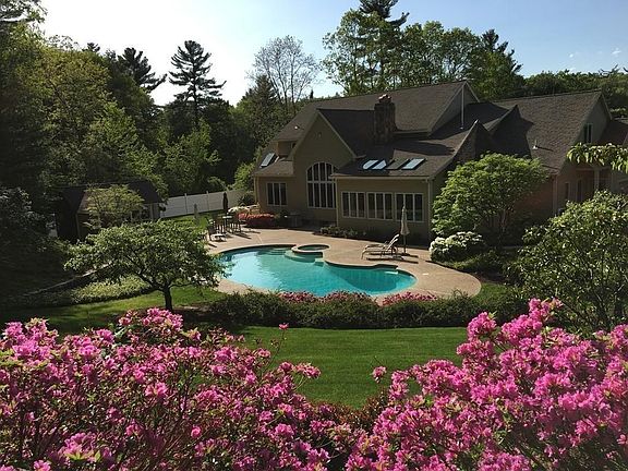 4th image of 5 Steeplechase Dr