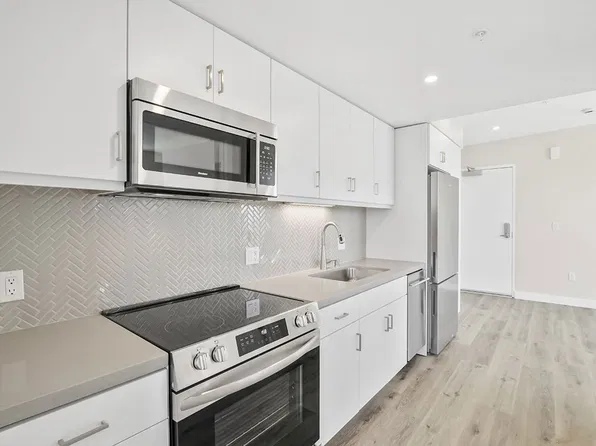 Modern Apartments in University Heights | Georgia Modern