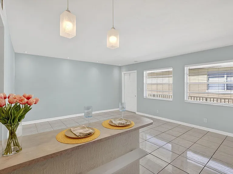 4051 NE 13th Ave #77 — Photo 11