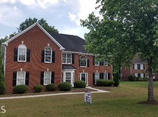 425 Woodbyne Dr, Fayetteville, GA 30214