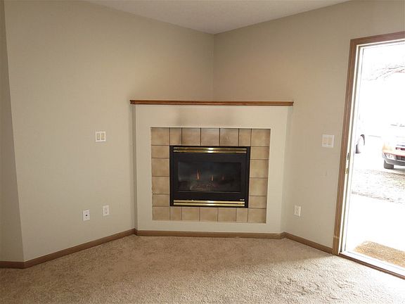 5th image of 580 Augusta Cir Unit 2