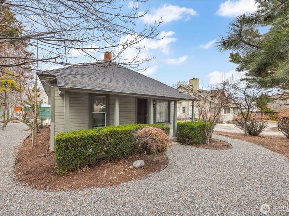 704 W Woodin Avenue, Chelan, WA 98816