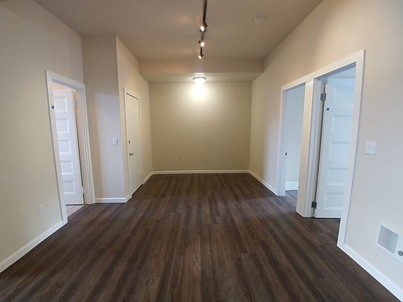 2nd image of 999 Fell St APT 5