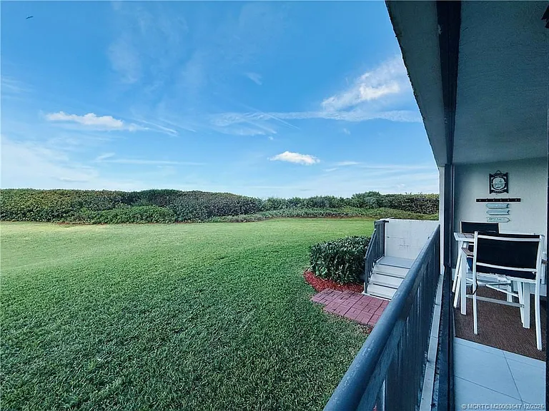8800 S Ocean Dr #102 — Photo 32