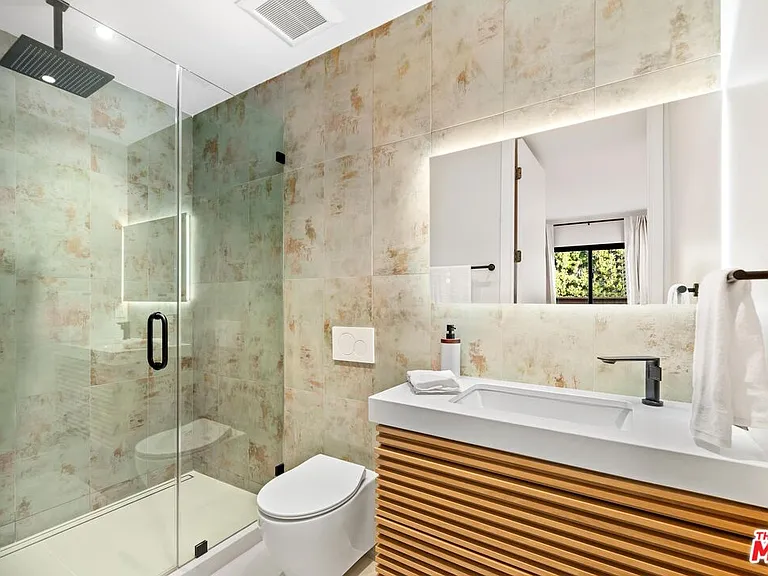 100 S La Jolla Ave — Photo 13