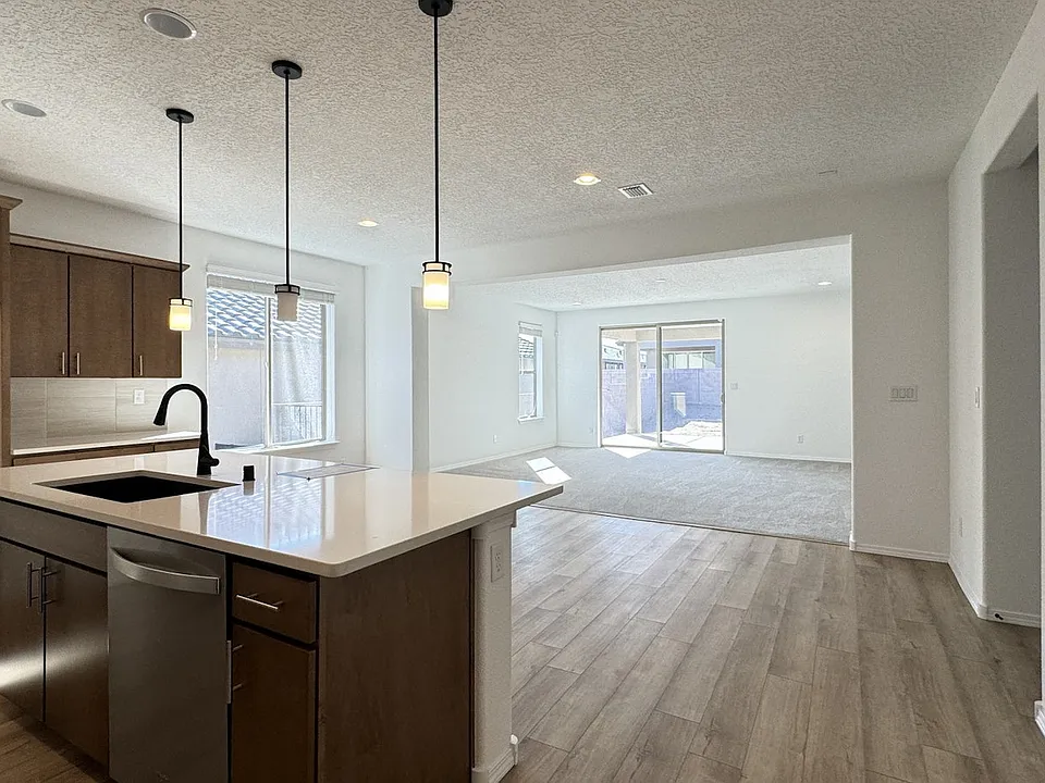 12104 N Star Trl NW