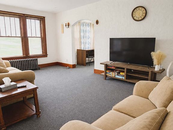 2nd image of 406 E Baltimore Blvd #1