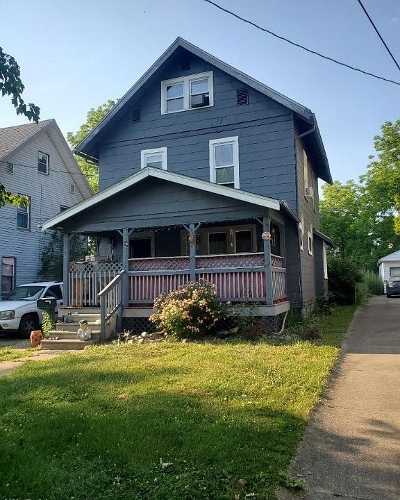 1st image of 179 E Mapledale Ave