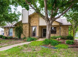 2817 Hamlett Ln, Flower Mound, TX 75028
