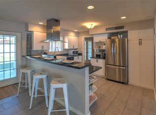 1214 E Seldon Ln, Phoenix, AZ 85020
