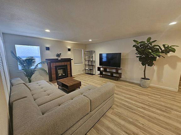 4th image of 3675 Christensen Ln Front 3675