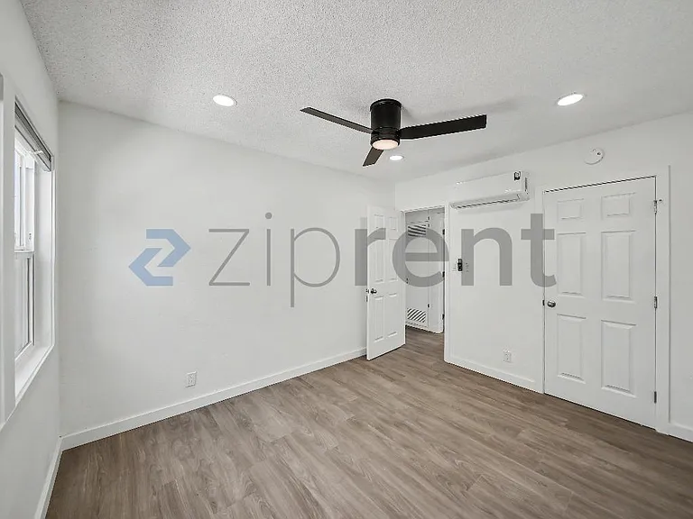 10907 S Burl Ave — Photo 12