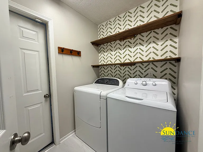 1897 Turnberry Ct — Photo 27
