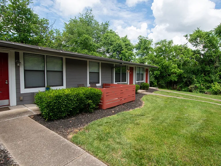 Retreat at Indian Lake - Apartments Exterior