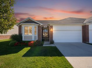 47302 Joanne Smith Ln, Chesterfield, MI 48051