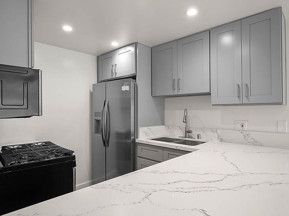4th image of 1520 1/2 Vista St #306