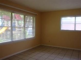 1016 Mainland Dr, Texas City, TX 77590