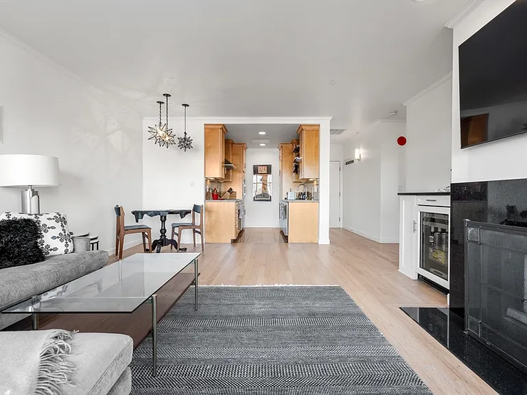 75 Clarendon St #604 — Photo 7