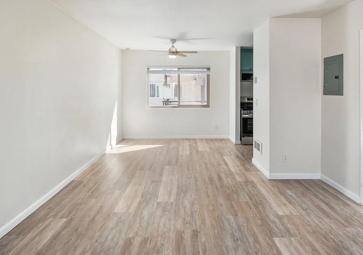 3736 Jemez Dr — Photo 1