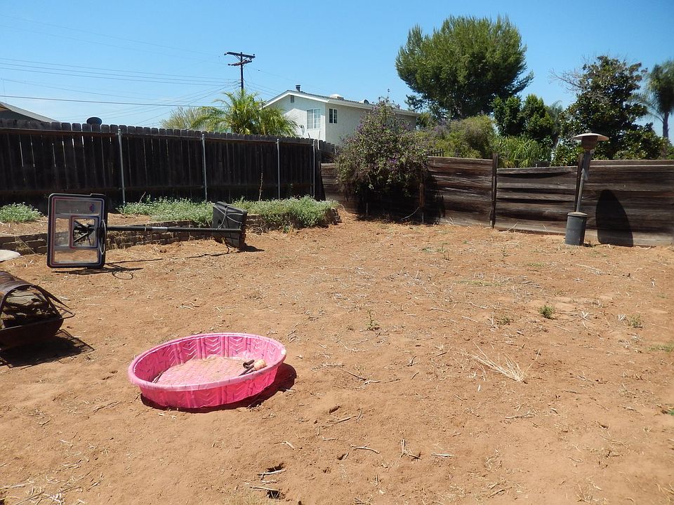 2nd image of 1549 Markerry Ave