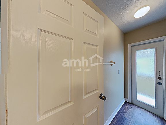 3rd image of 1021 Heron Ct