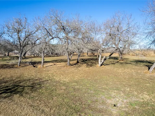 (undisclosed Address), Sinton, TX 78387