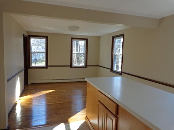 3rd image of 234 Birch St