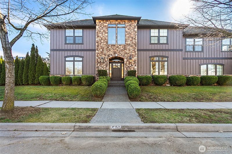 2nd image of 1580 Foxtail Street