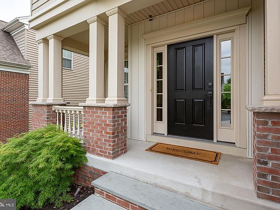 2nd image of 1911 Cori Ln
