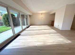 21 Swatling Rd, Latham, NY 12110