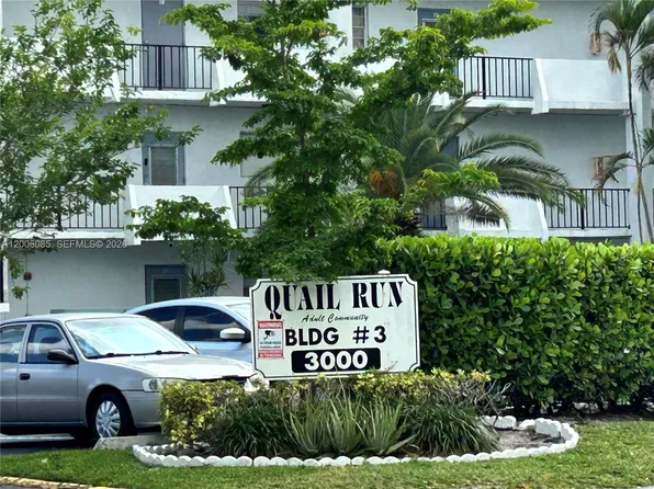 3000 E Sunrise Lakes Dr #302, Fort Lauderdale, FL 33322