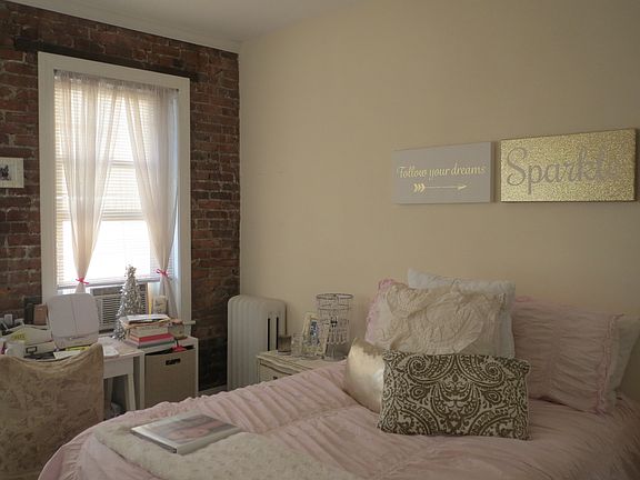4th image of 103 Hemenway St APT 4