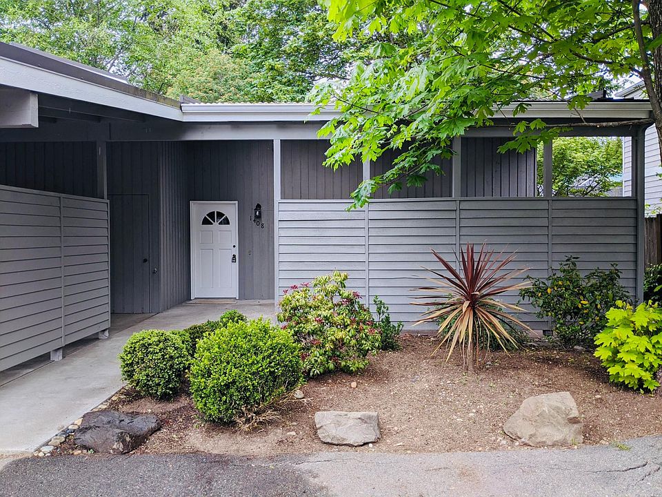 1st image of 1408 NE 154th St #1408