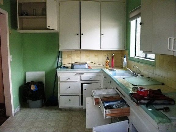 5th image of 15125 Howellhurst Dr