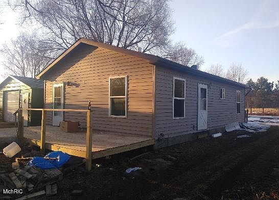 1st image of 1519 E Monroe St