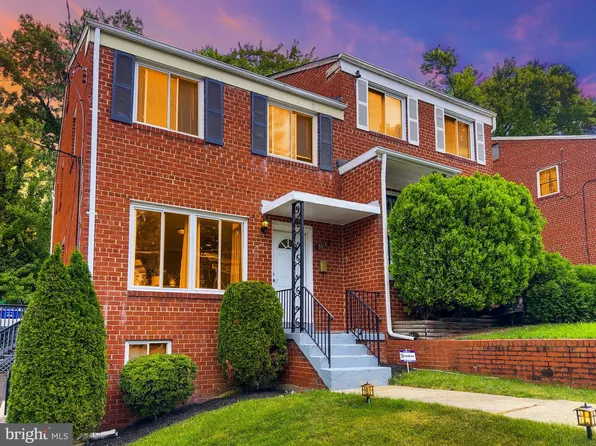 3618 Dunlap St, Temple Hills, MD 20748