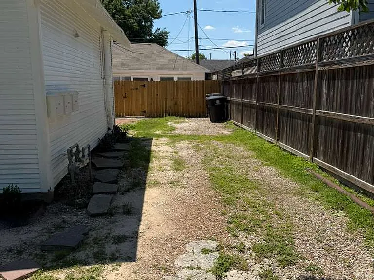 Shared driveway