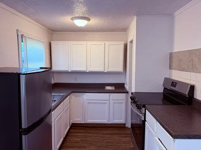 217 W Marshall Dr — Photo 8