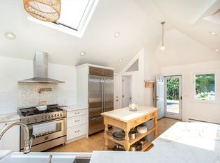 27 Bancroft Rd, Cohasset, MA 02025