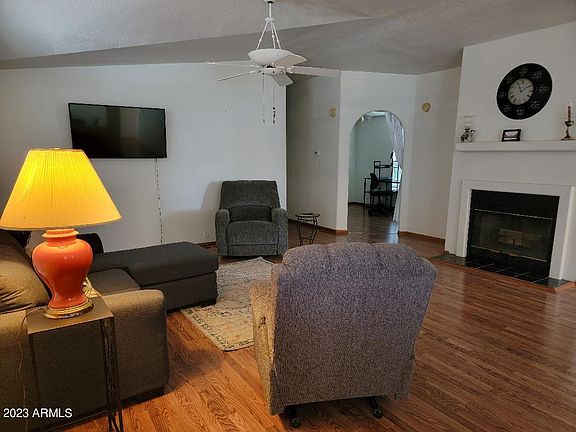 4th image of 3808 N COLORADO Avenue