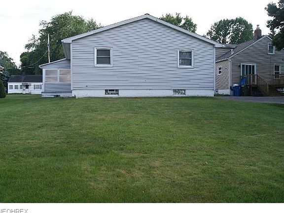 4th image of 373 E Hopocan Ave