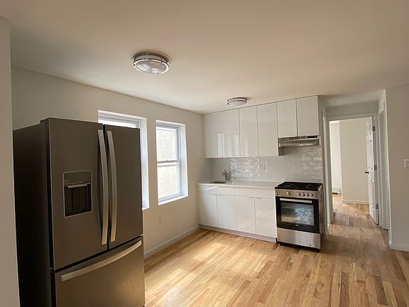 4th image of 21-14 28th Ave #2