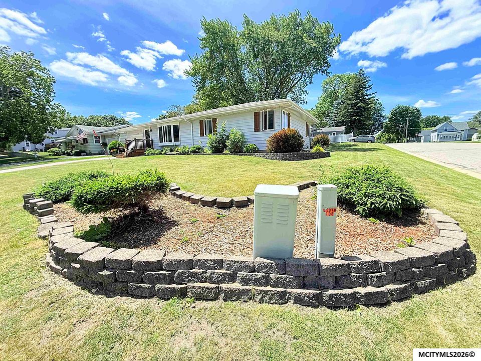 1st image of 108 Central Dr