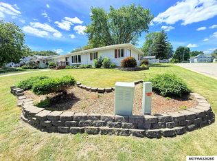 108 Central Dr, Forest City, IA 50436