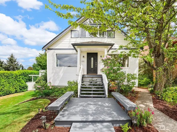 6716 37th Avenue SW, Seattle, WA 98126
