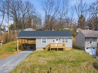 2038 W Stone Dr, Kingsport, TN 37660