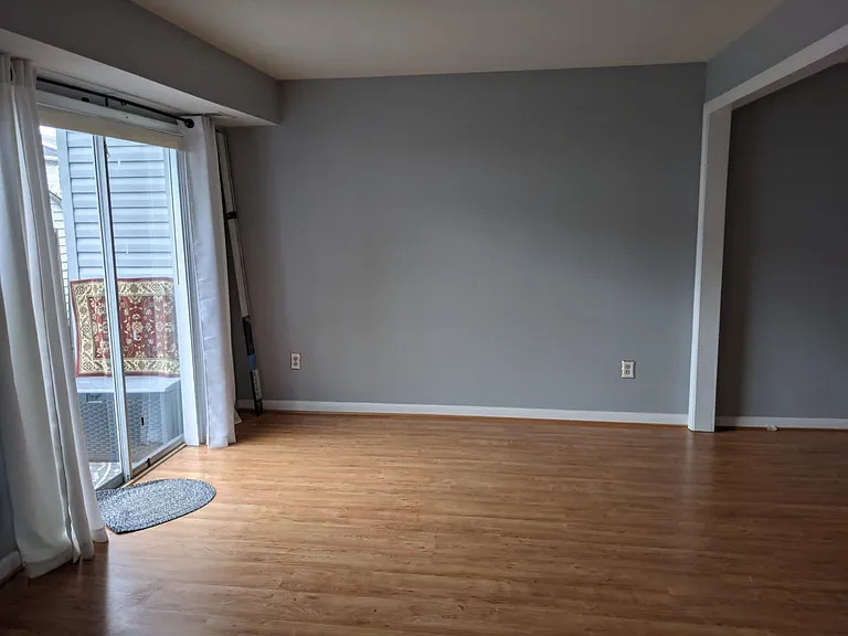 1341 Redbud Ct — Photo 10