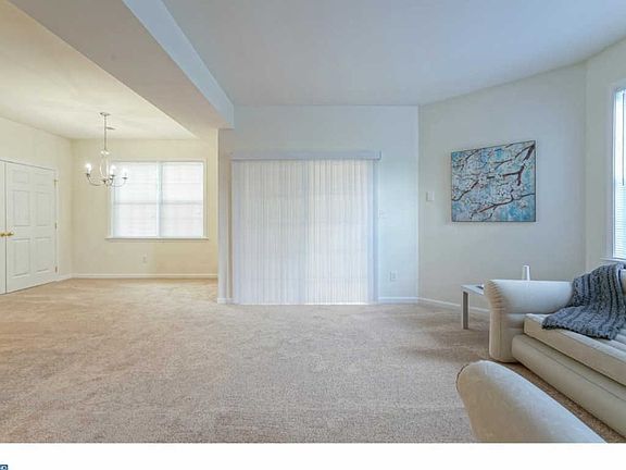 5th image of 3B Hillview Cir