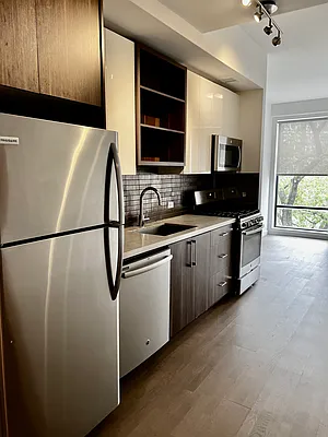 Rented by Modern Spaces | media 7
